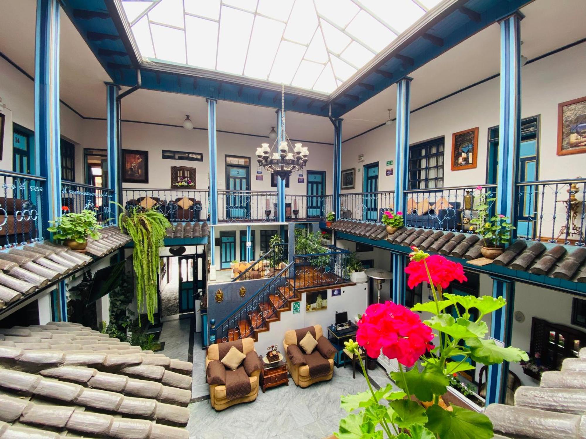 Hotel Montecarlo Riobamba Exterior foto
